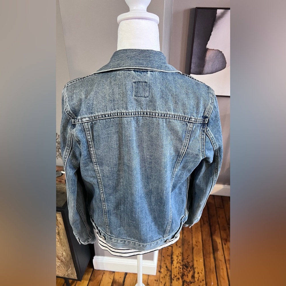 NWOT GAP Women’s Denim Jacket | Small - Picture 2 of 9